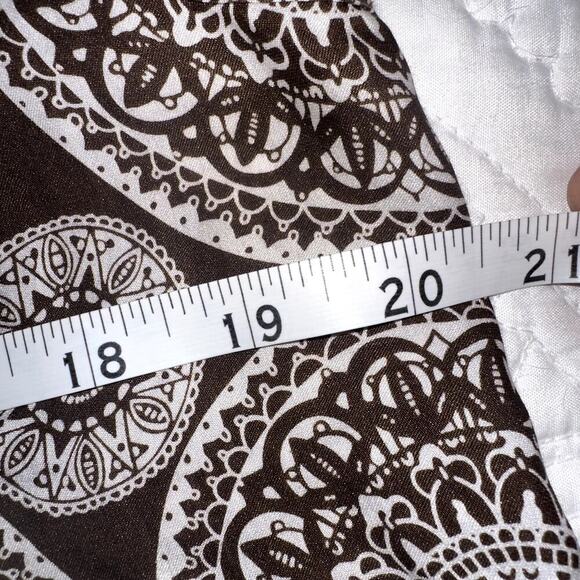 Talbots Womens Sz 14 Brown Mandala Patterned Pleated Silk Blend Sleeveless Shirt - Picture 7 of 7